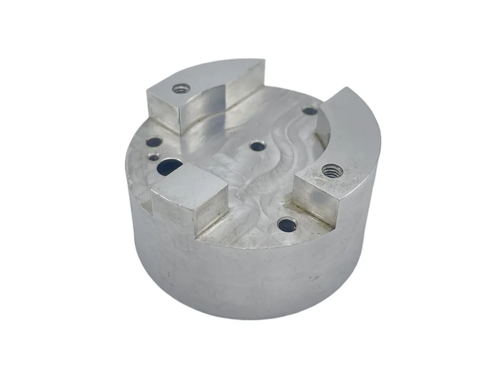Milling and turning of aluminum parts